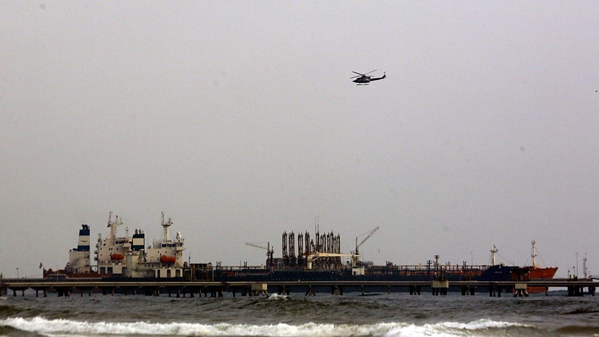 US Oil Tanker Seizure Off Venezuela Raises Regional Tensions