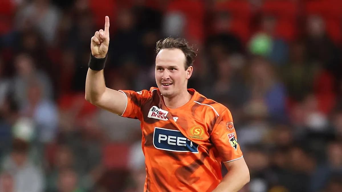 Perth Scorchers Face Critical Decision on Star Bowler Paris