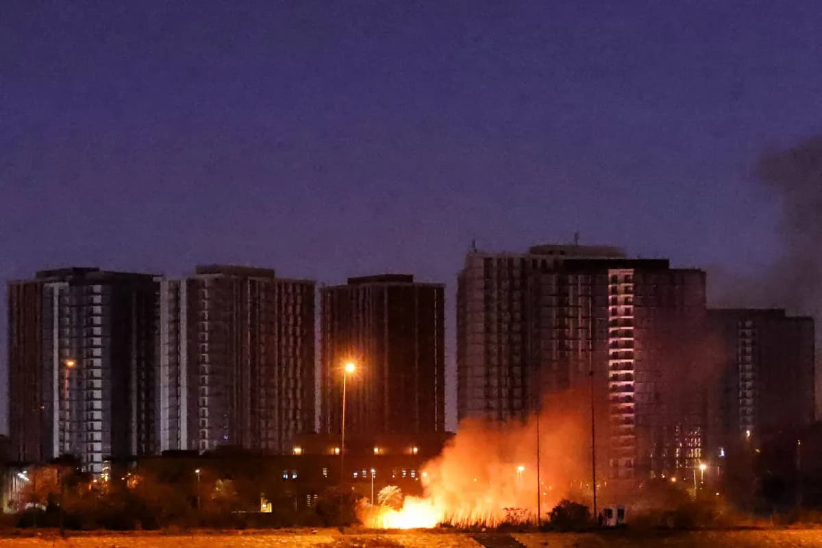 Iraqi Armed Group Offers Conditional Cease-Fire Amid Regional Turmoil