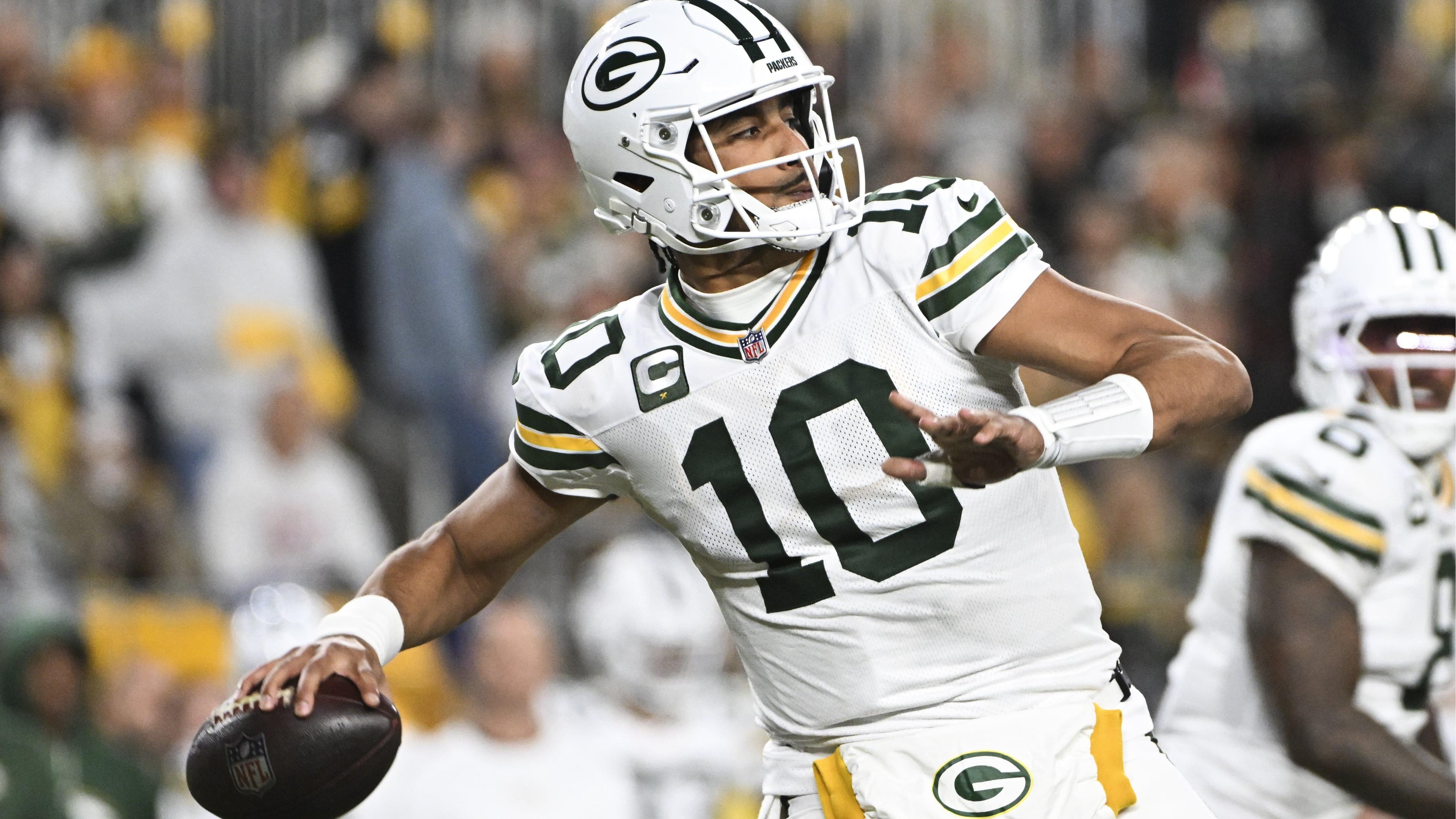 Green Bay Packers Rise to NFC North Leadership in Week 15