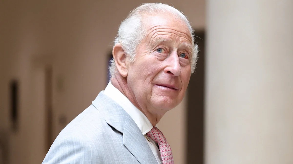 Une Famille Réunie : Archie et Lilibet Rencontrent Enfin Leur Grand-Père, le Roi Charles