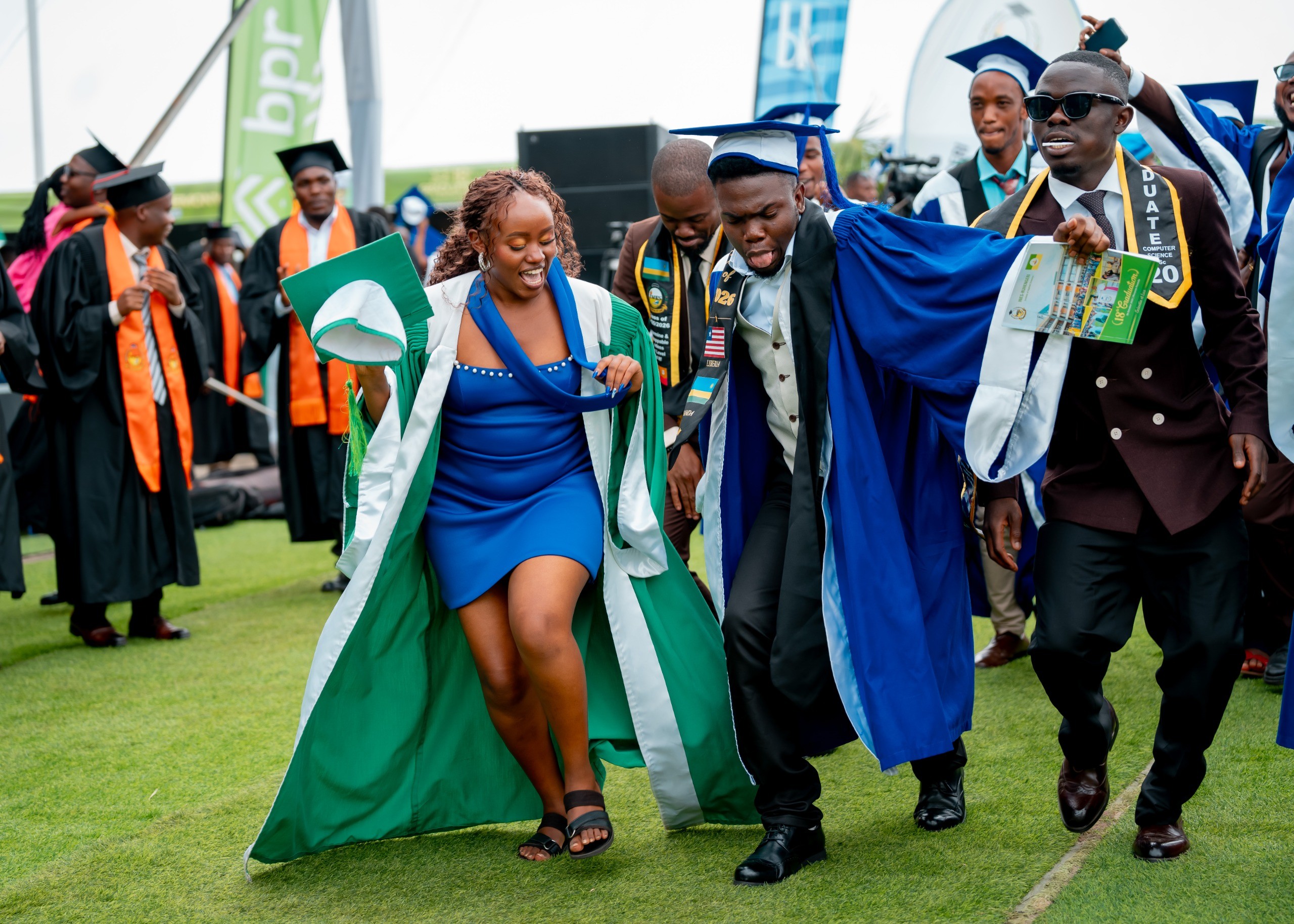 Rwanda Graduates Over 6,600 Students Including First Kidney Transplant Surgeons